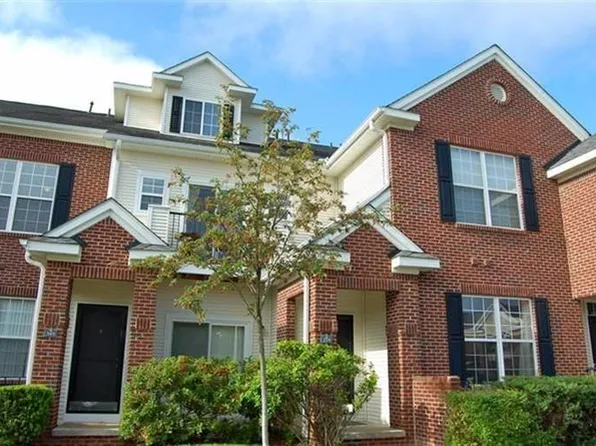 273 Scio Village Ct Unit 126, Ann Arbor, MI 48103