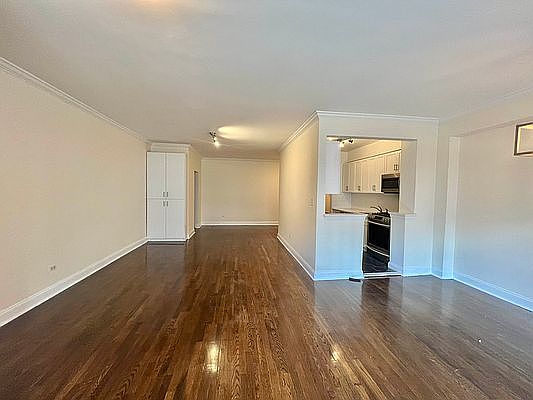 4th image of 170 E 83rd St APT 3P