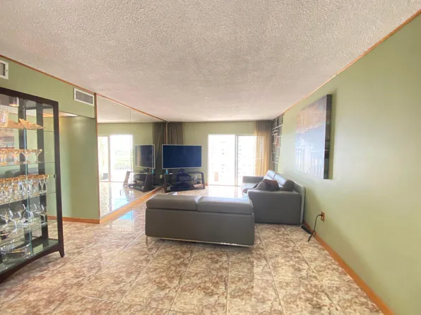 400 Kings Point Drive #1423, Sunny Isles Beach, FL 33160