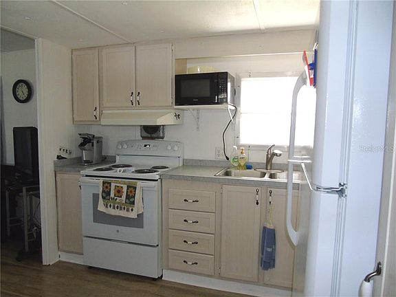 4th image of 1326 Ibis Dr