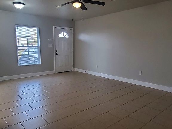 5th image of 224 N 10th St