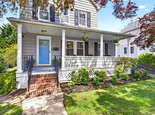 17 Neulist Ave, Port Washington, NY 11050