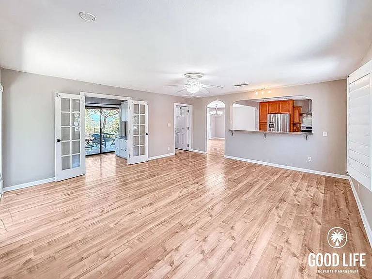 9719 Castaic Ct — Photo 11