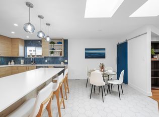 1412 Hope Rd, North Vancouver, BC V7P1W8