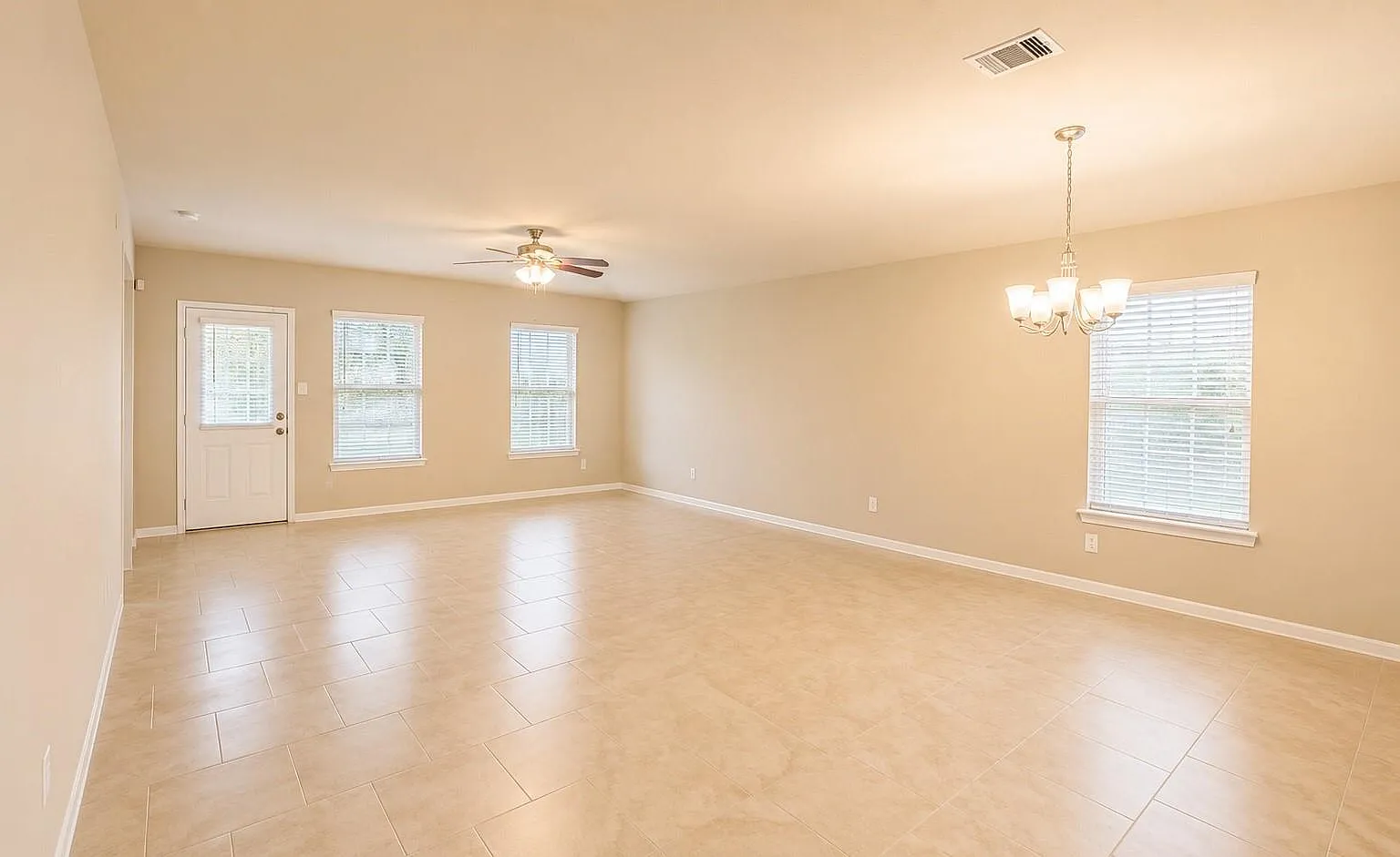 4 bed, 2.0 bath, 2117 sqft, $2,150 — Photo 3