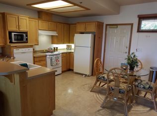 930 N Mountain Ave, Ashland, OR 97520
