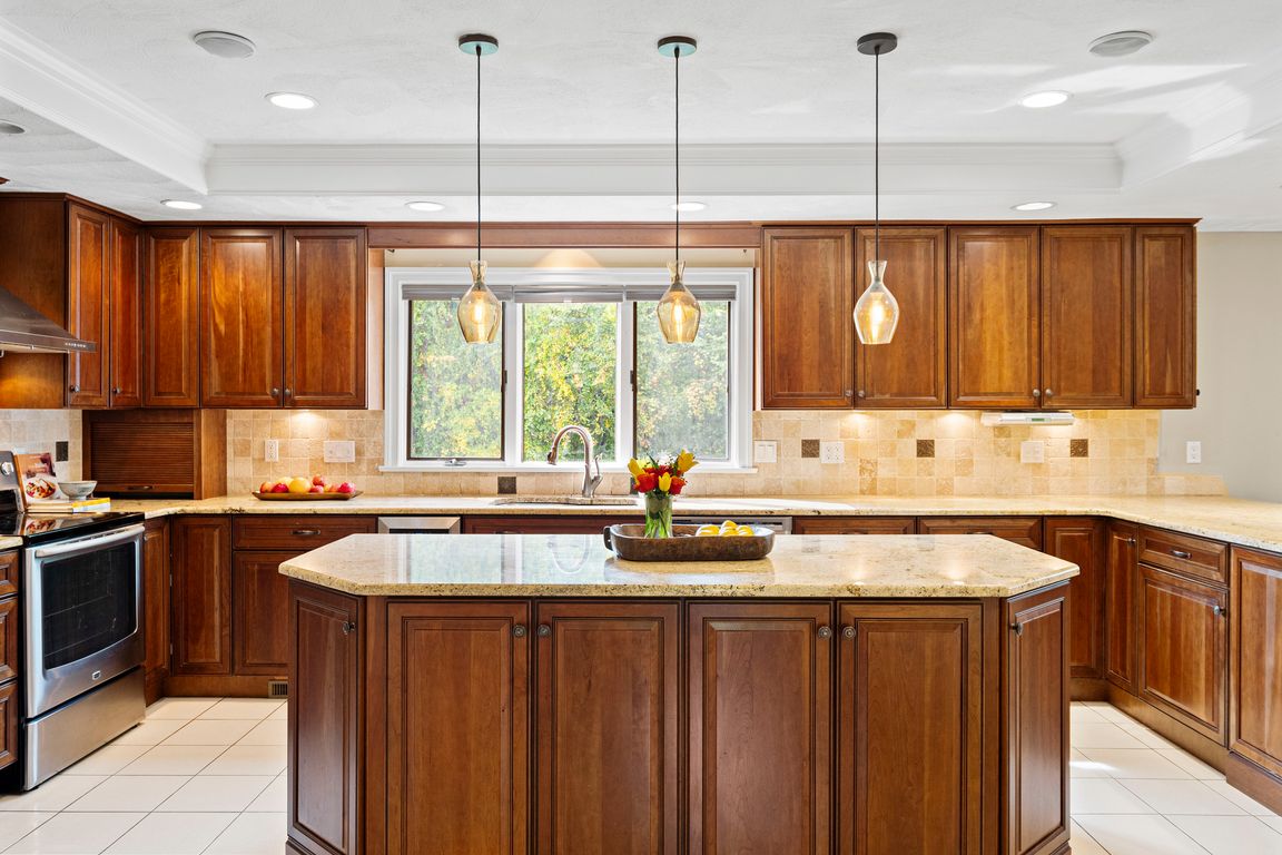 7 Orchard Crossing, Andover, MA 15