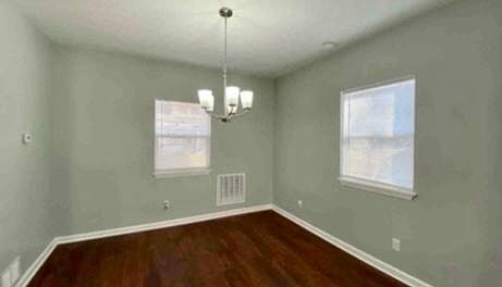 5th image of 3717 N Lasalle St