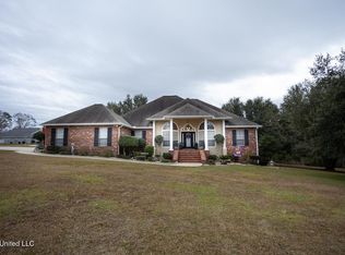 4 Mitchell Cv, Carriere, MS 39426