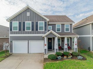 9016 Cranston Ct, Aubrey, TX 76227