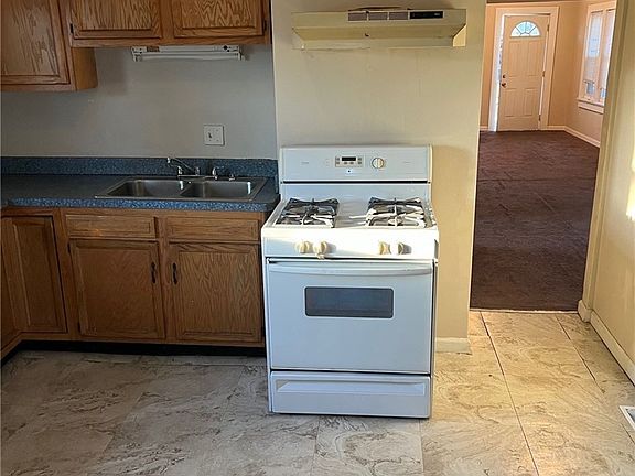 5th image of 14022 Jenne Ave