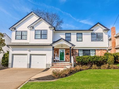 51 Convent Road, Syosset, NY, 11791