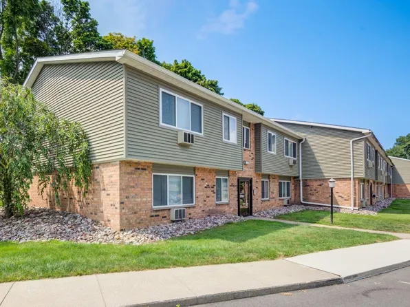 Lake Vista Apartment Homes