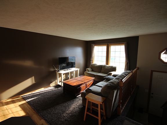 4th image of 4741 S 81st St