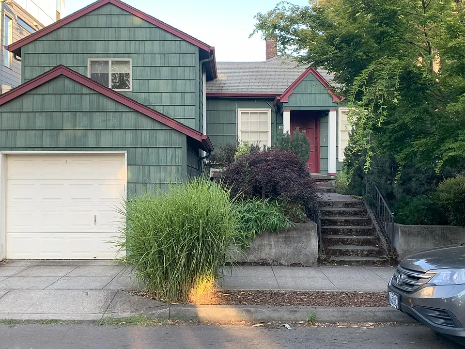 3531 N Albina Ave