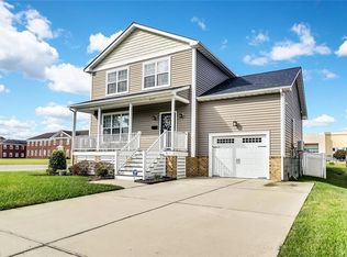 8319 Orcutt Ave, Hampton, VA 23605