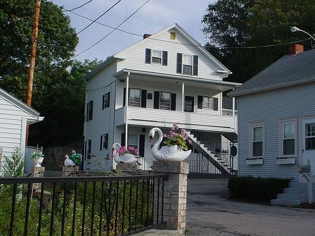 1st image of 55 Douglas St