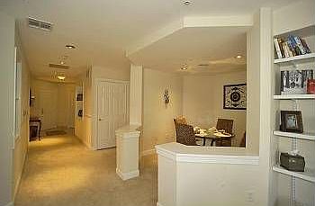 2nd image of 1827 Grant St Unit 200