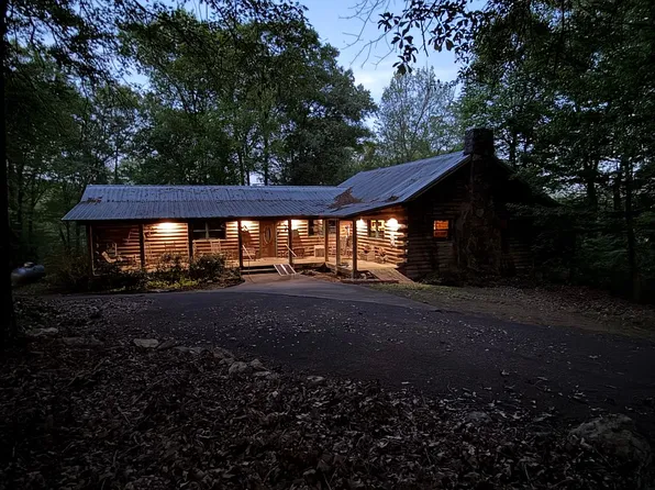 290 Charlie Turner Dr, Anniston, AL 36207