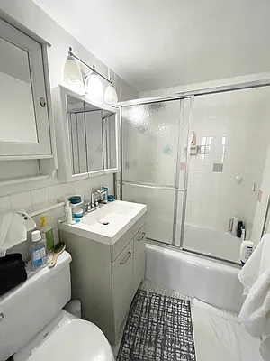 Rented by Cayenne Realty Group | media 12