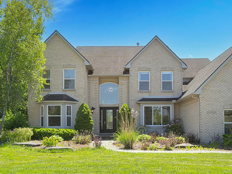 24625 Muirfield Dr — Photo 1