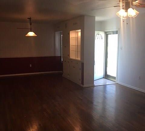 4th image of 727 E Humphreys St