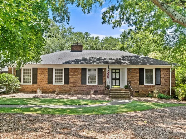 1321 Ferncliff Rd, Charlotte, NC 28211