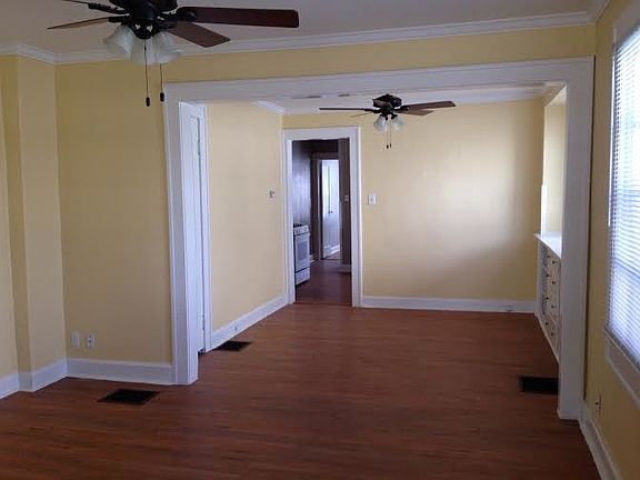 3rd image of 636 N Linwood Ave