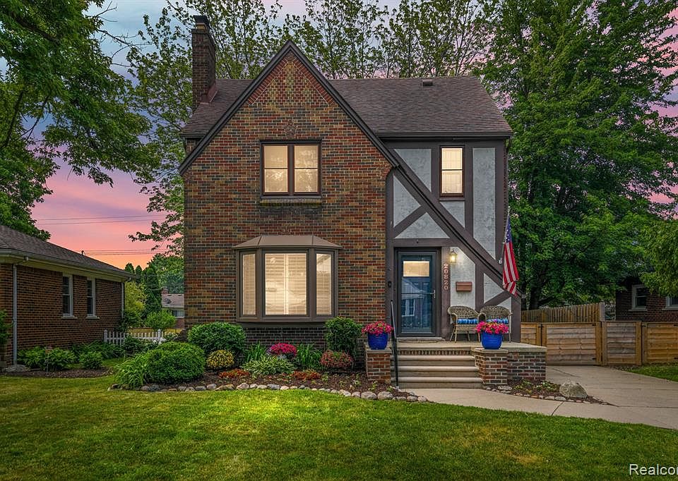 20820 Alexander St, Saint Clair Shores, MI 48081 Zillow