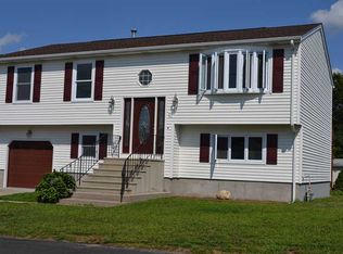 440 England St, Cumberland, RI 02864