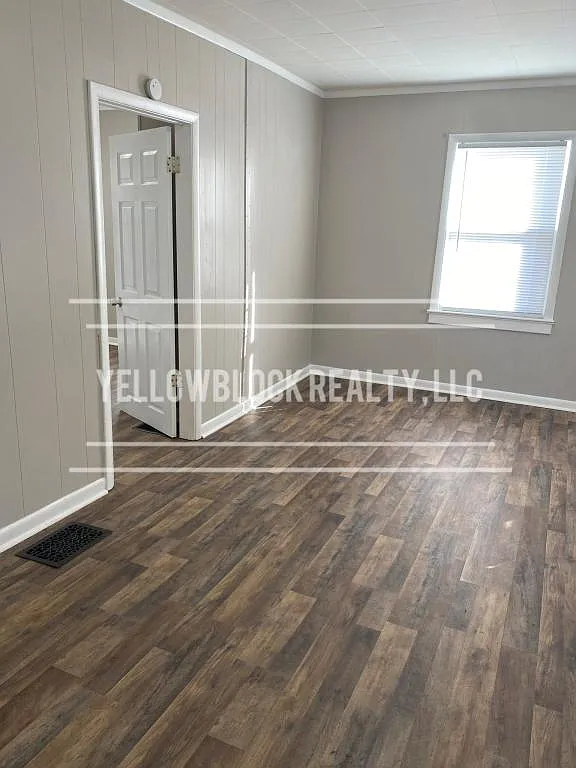 8321 Lydia Ave — Photo 3