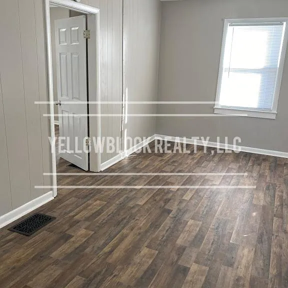 8321 Lydia Ave — Photo 3