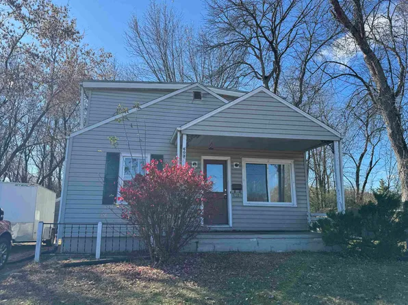 603 Elm St, Waupaca, WI 54981