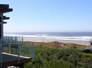 2740 Colony Cir, Bandon, OR 97411