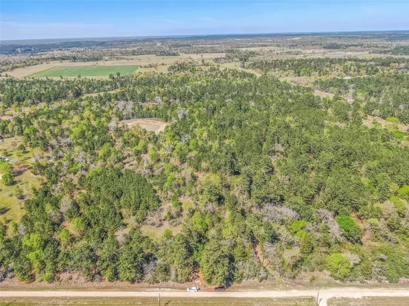 3656 Luthe Rd, Bedias, TX 77831