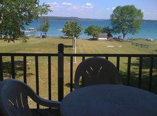 9978 Elk Lake Trl, Williamsburg, MI 49690
