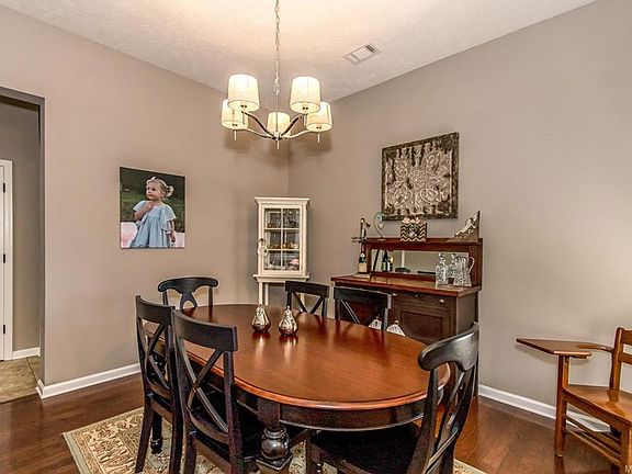 3rd image of 9749 Silver Bell Ct