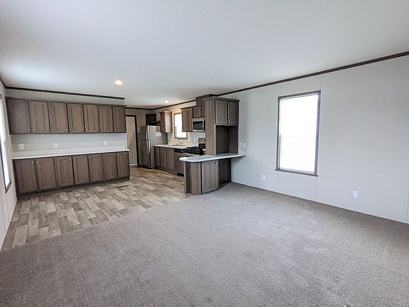 3rd image of 445 Nevada St #445