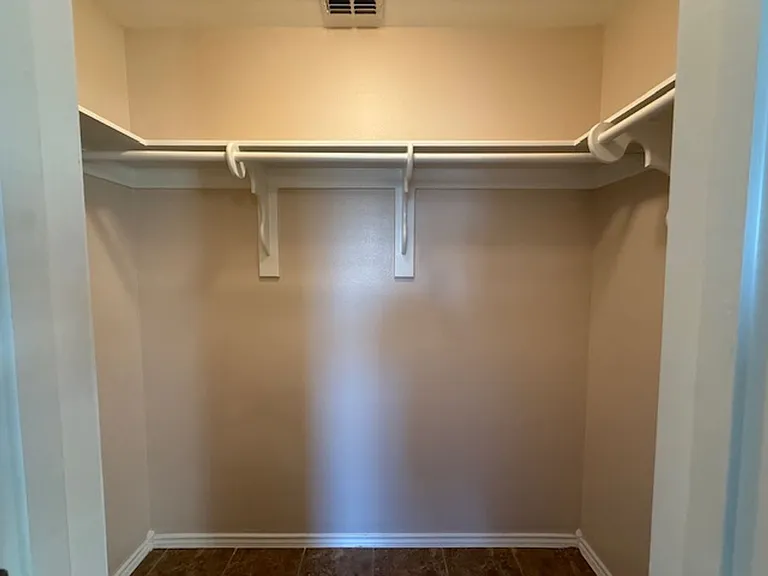 2521 La Parra Ln — Photo 14
