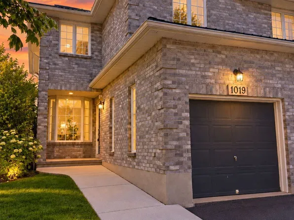 1019 Springfield Dr, Kingston, ON K7M 8V6