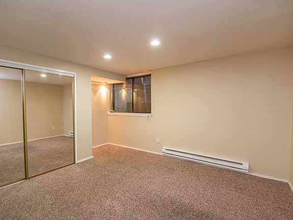 2633 Juniper Avenue Bedroom