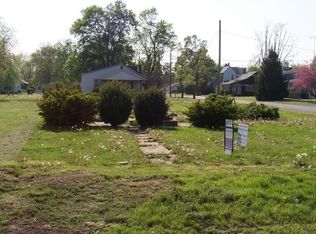 1325 N Van Buren St, Litchfield, IL 62056
