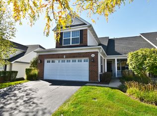 1008 Broadmoor Dr, Elgin, IL 60124