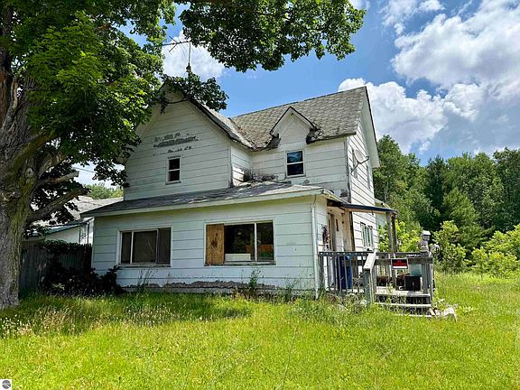 4th image of 19190 130th Ave
