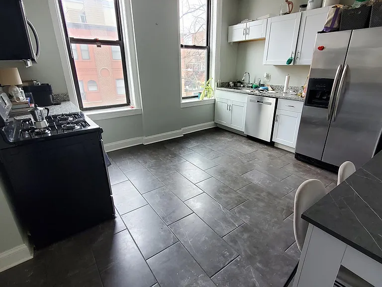 1224 W Webster Ave #2F — Photo 11