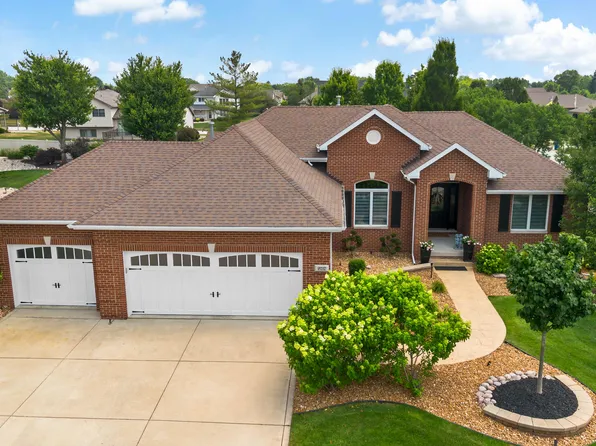 9217 Calumet Ave, Saint John, IN 46373