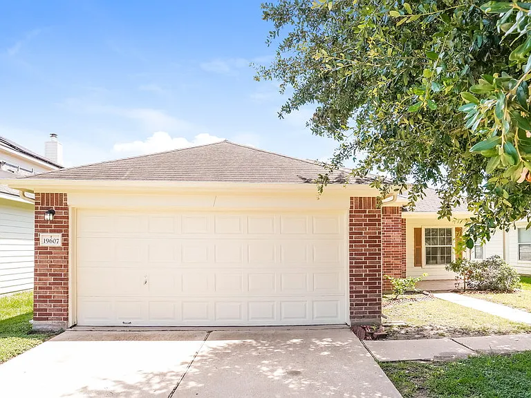 19607 Buckland Park Dr — Photo 1