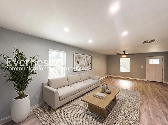3 bed, 2.0 bath, 1362 sqft, $1,500 — Photo 2