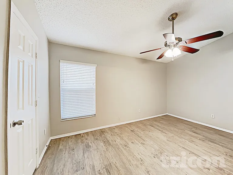 1576 Palmstone Dr — Photo 7