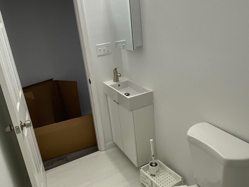 kids bathroom